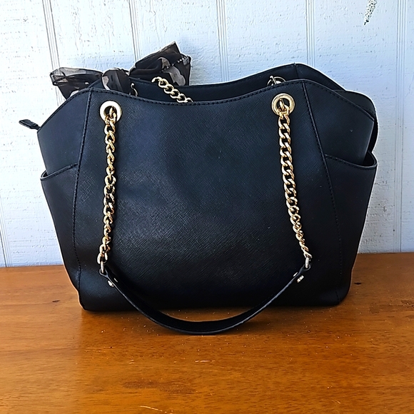 Black Michael Kors Bag - Picture 4 of 10